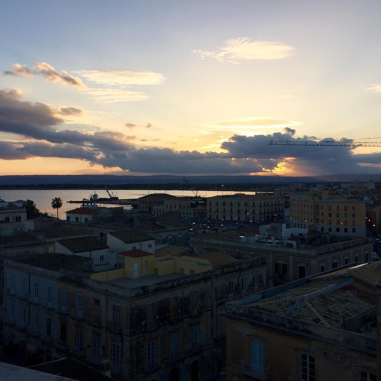 B&B Ortigia Sea View Siraküza Dış mekan fotoğraf