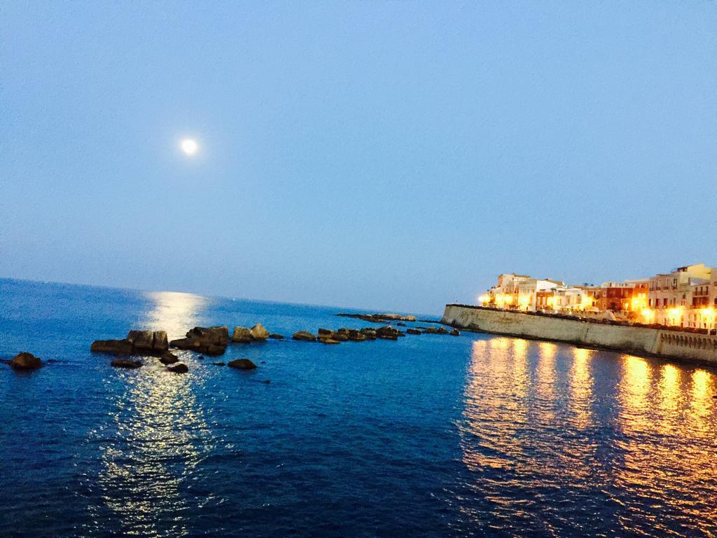 B&B Ortigia Sea View Siraküza Dış mekan fotoğraf