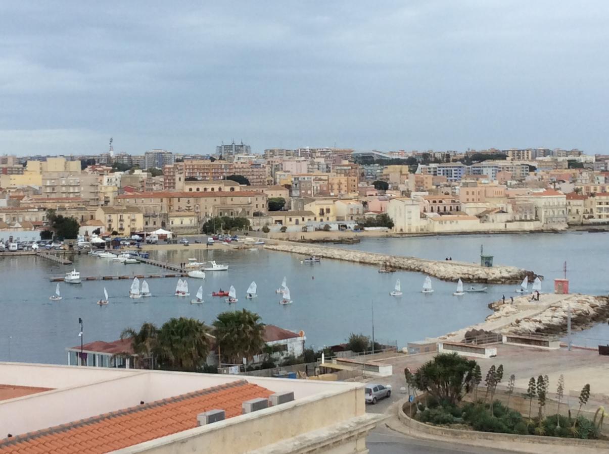 B&B Ortigia Sea View Siraküza Dış mekan fotoğraf