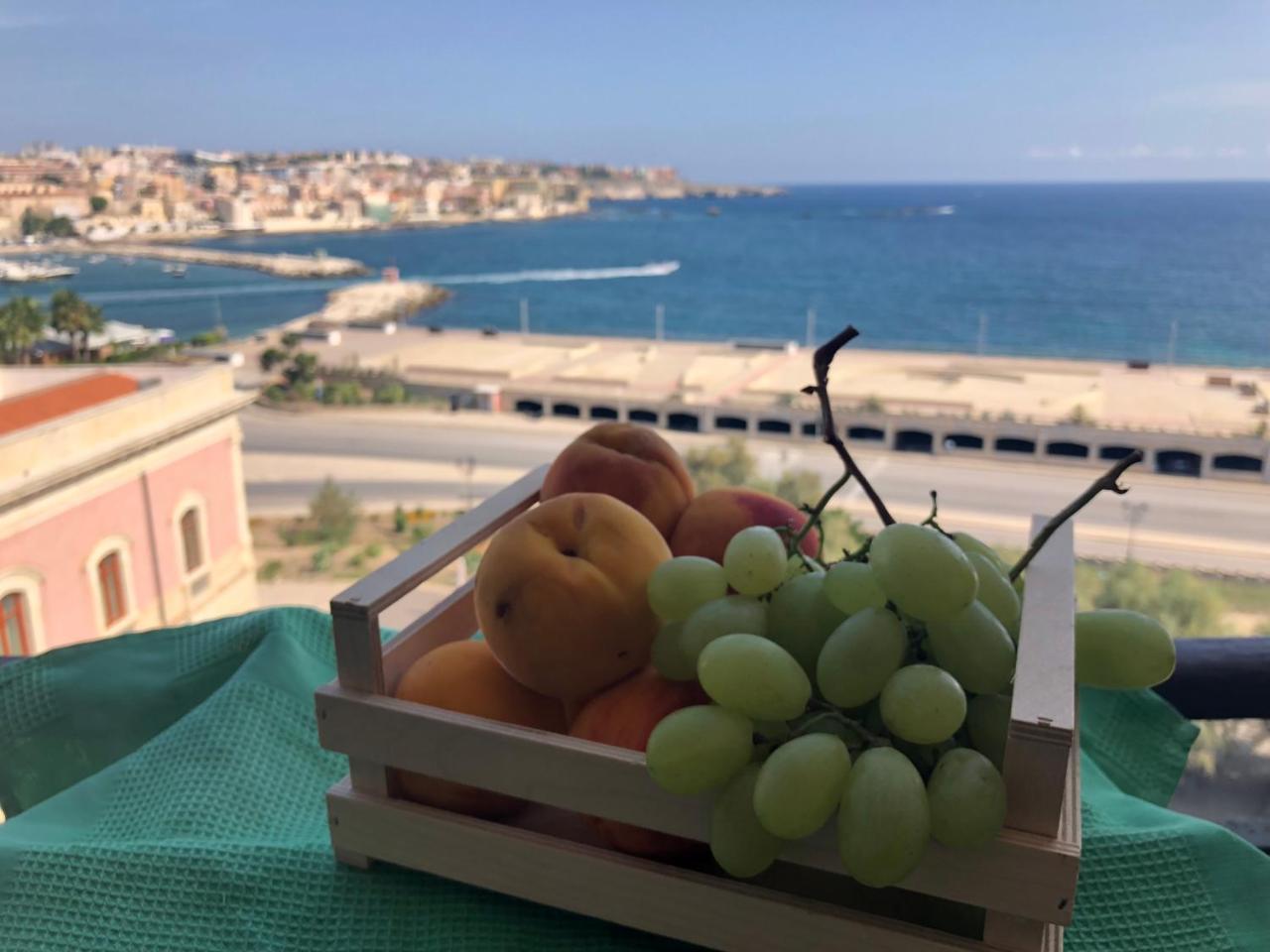 B&B Ortigia Sea View Siraküza Dış mekan fotoğraf
